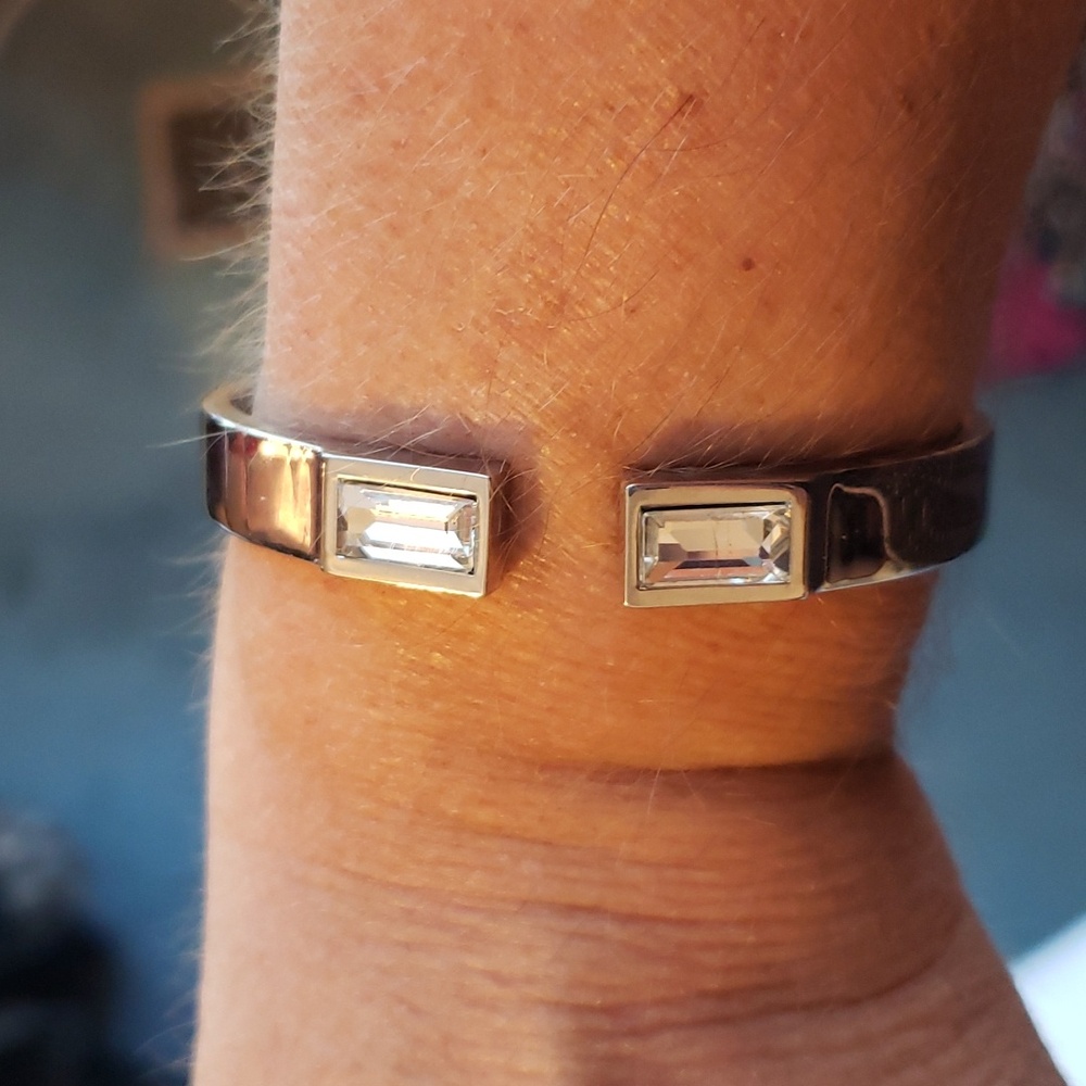 EUC White House Black Market Clear Stone Bangle Bracelet